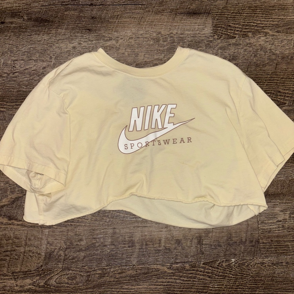 Nike Beige Cropped Tee